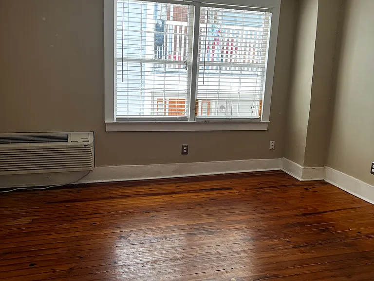 319 Ashley Ave #B — Photo 10
