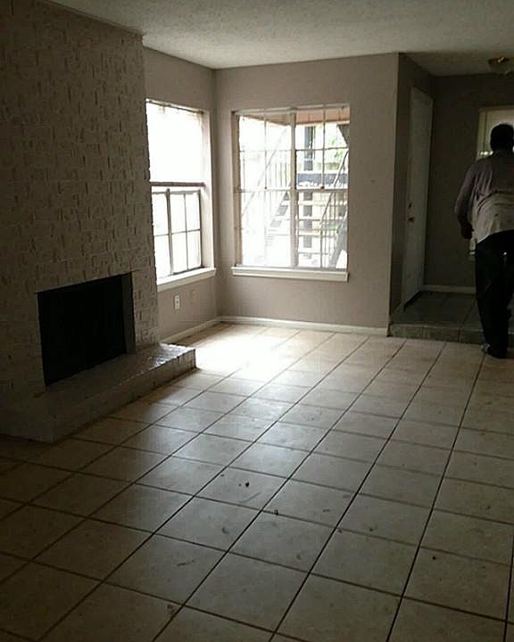 2nd image of 8100 Leonora St APT I-1