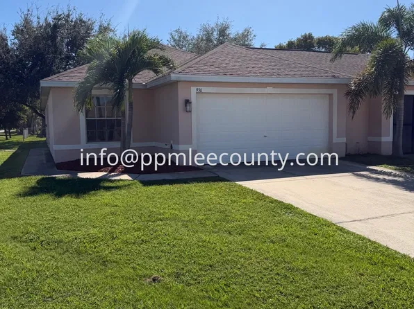930 SE 13th Ter, Cape Coral, FL 33990