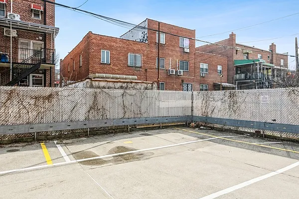 Sold by Samuel Realty Group LLC | media 18