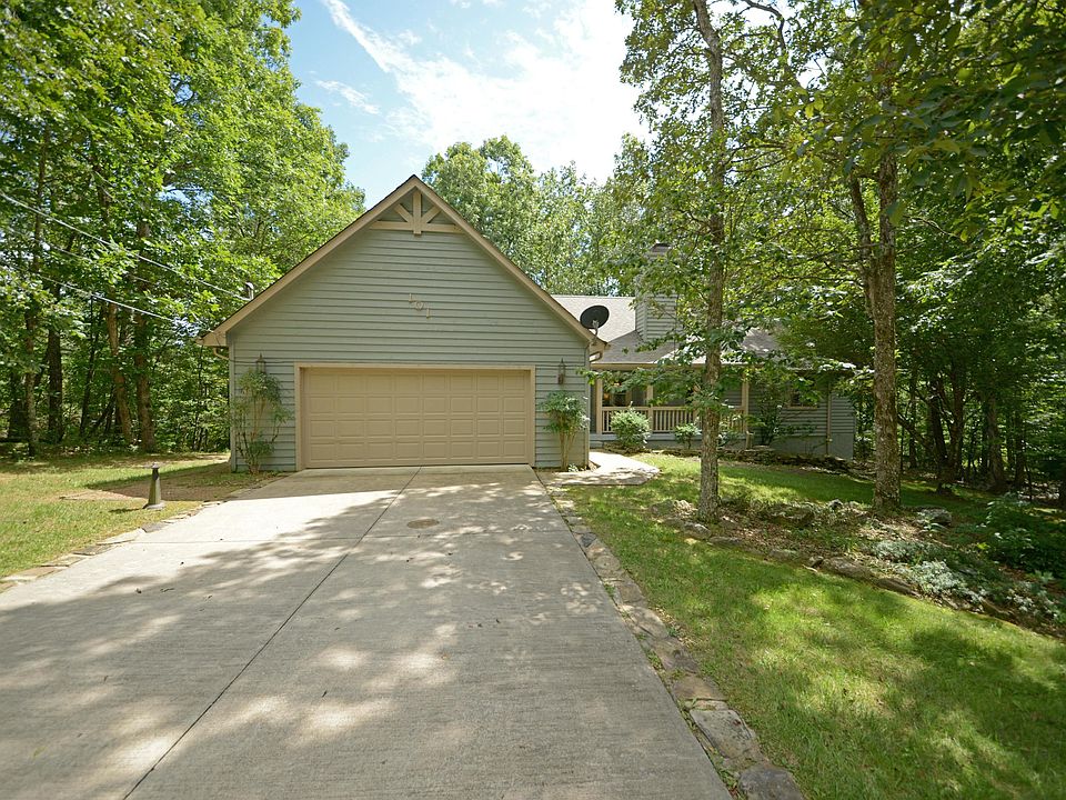 1st image of 101 Hilton Ln