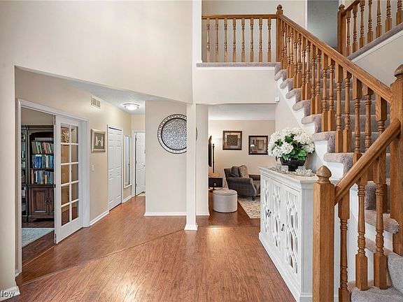 5th image of 30090 Persimmon Dr