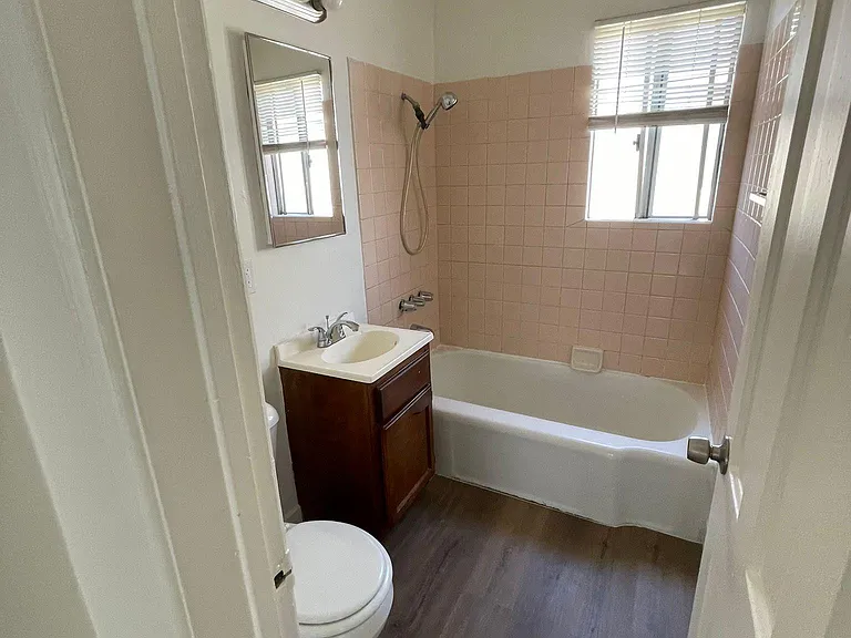 16104 S Harvard Blvd #B — Photo 8