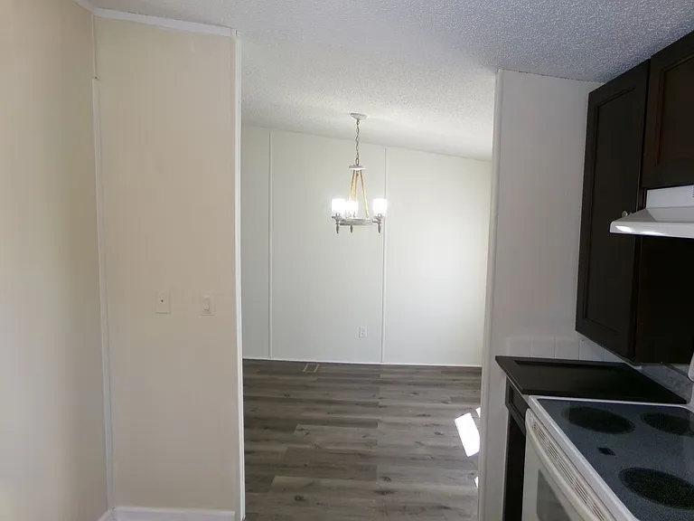 1015 Grassland Ct — Photo 10