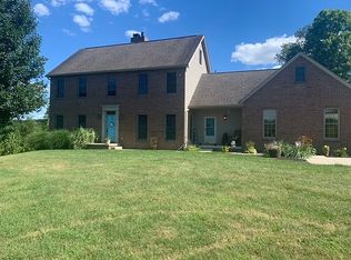 8223 Ridge Rd, Frazeysburg, OH 43822