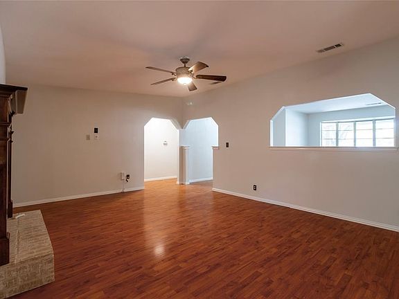 2nd image of 3808 Wilkie Way
