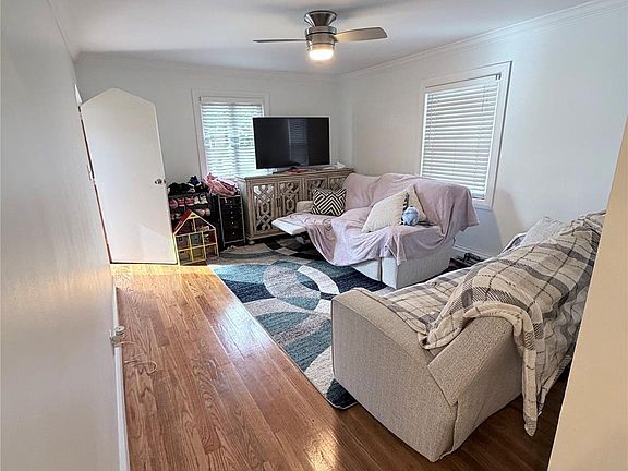 2nd image of 166 Stanton Boulevard