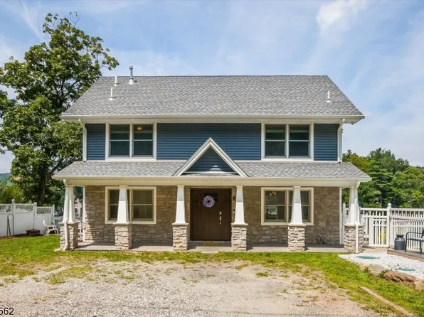 807 E Shore Rd, West Milford Twp., NJ 07421