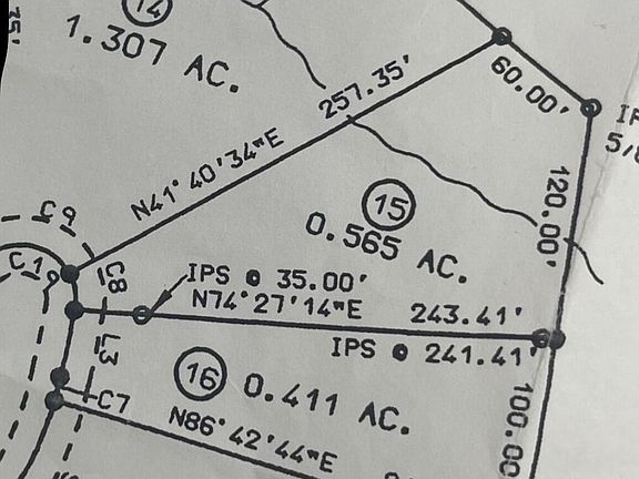 4th image of 15 The Village Dr