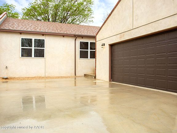 2nd image of 93 Hunsley Hills Blvd