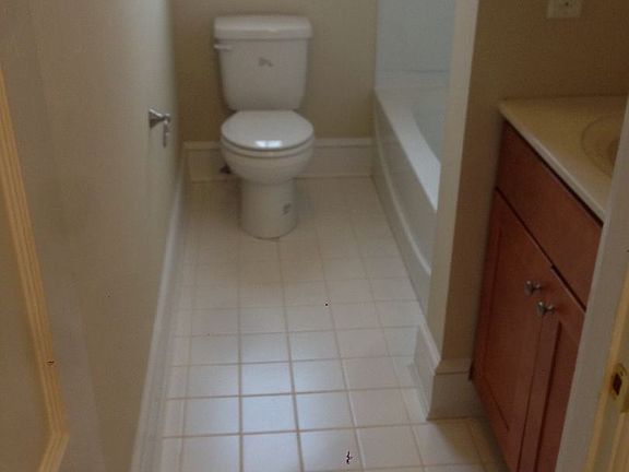 5th image of 3600 Monument Ave APT 10