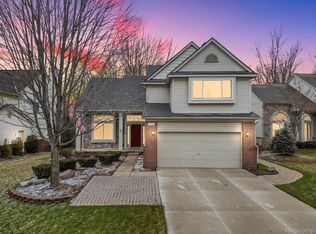 3584 Briarbrooke Ln, Rochester, MI 48306