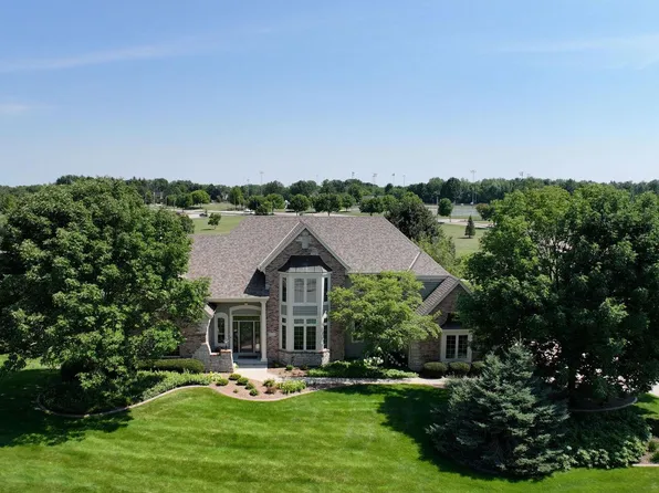 N70W14619 Terrace DRIVE, Menomonee Falls, WI 53051