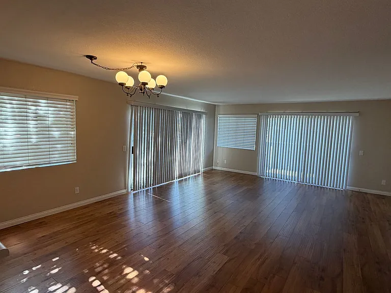 3636 Sumner Ave #210 — Photo 2