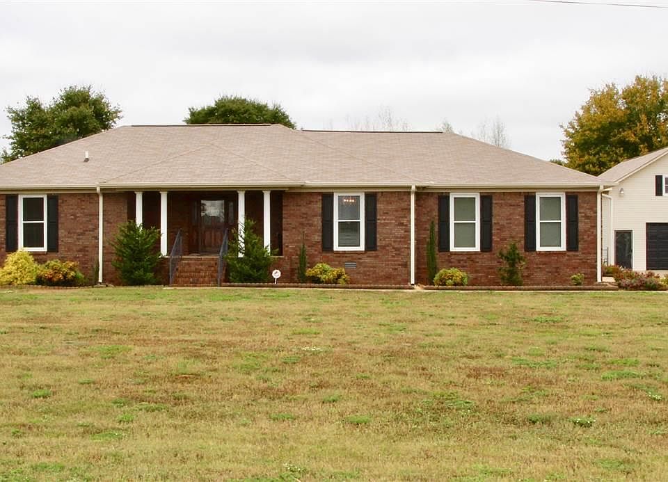 1st image of 105 Indian Trace Cir