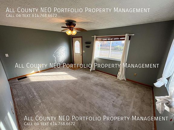 3rd image of 3393 Homecroft Dr