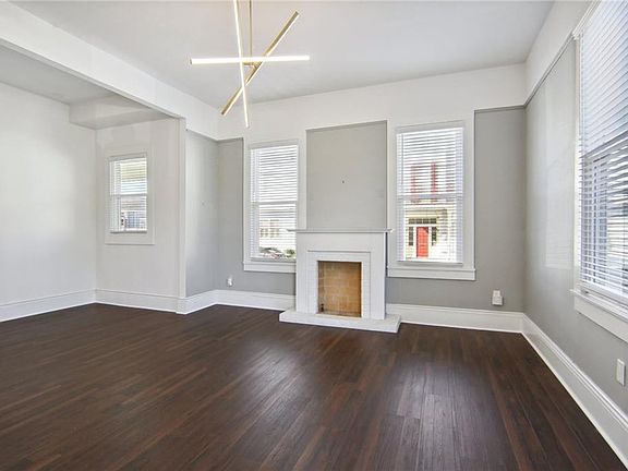2nd image of 2234 Marengo St
