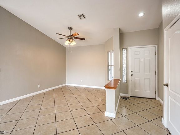 5th image of 906 Big Horn St