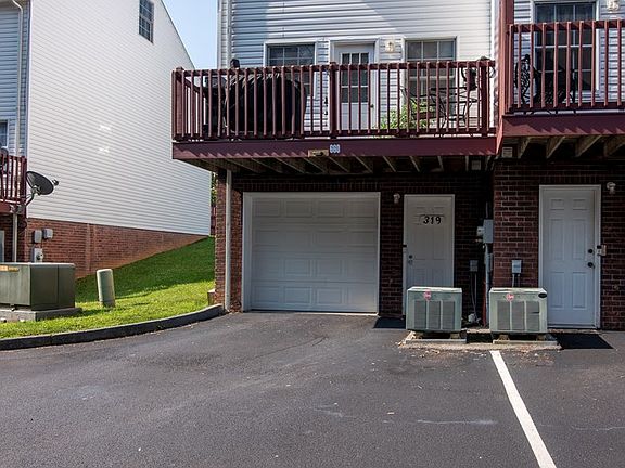 2nd image of 660 Beaverview Dr