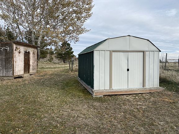5th image of 1633 Vista Dr