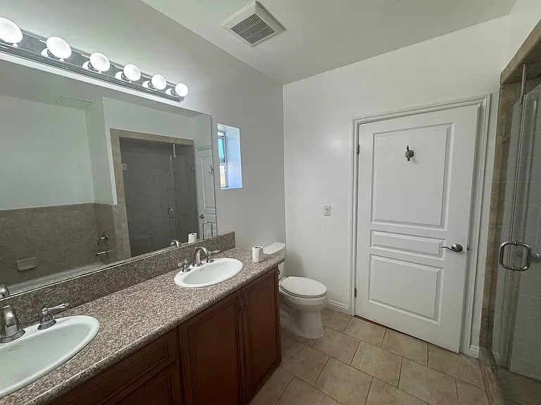 1466 S Bedford St #202 — Photo 9