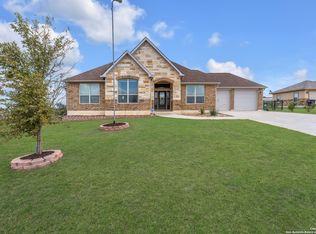 714 Abbott Rdg, Saint Hedwig, TX 78152