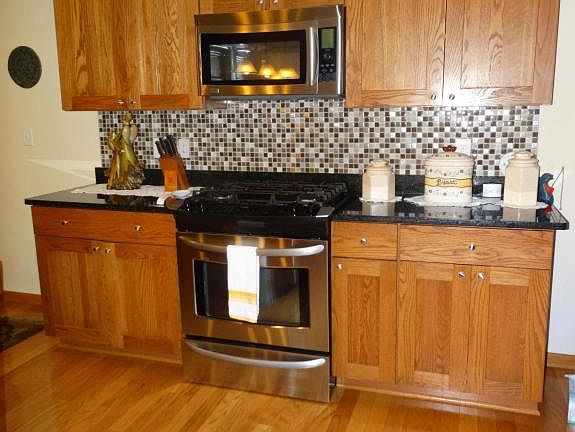 4th image of S28W30123 Bryn Mawr Ct