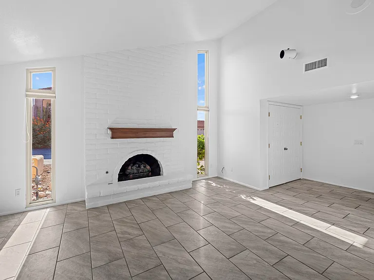 5733 N Camino De Las Estrellas — Photo 10
