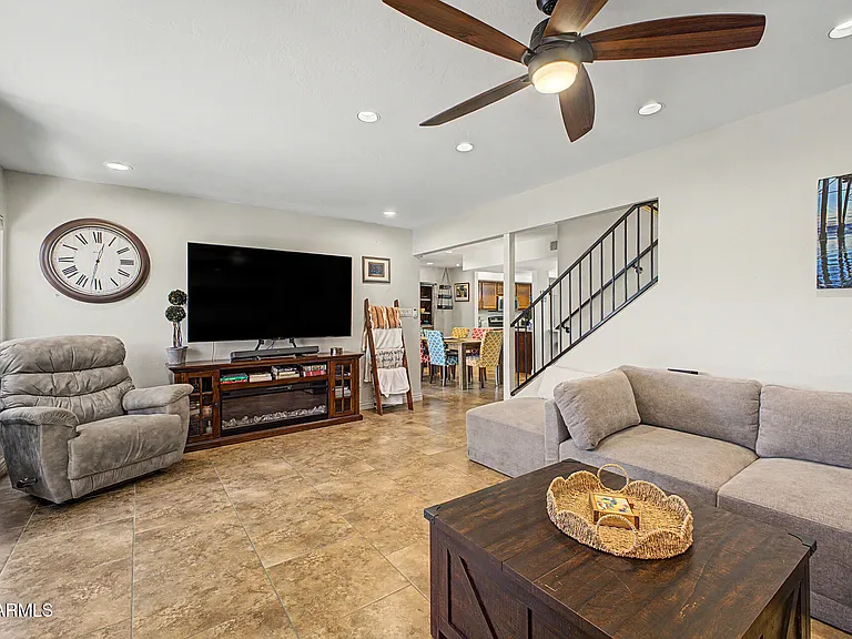 7820 E Pleasant Run — Photo 3