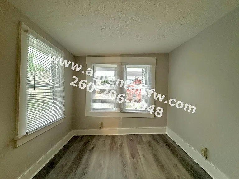 912 Savilla Ave — Photo 7