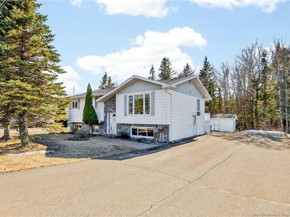 78 Pascal Ave, Dieppe, NB E1A 5M2