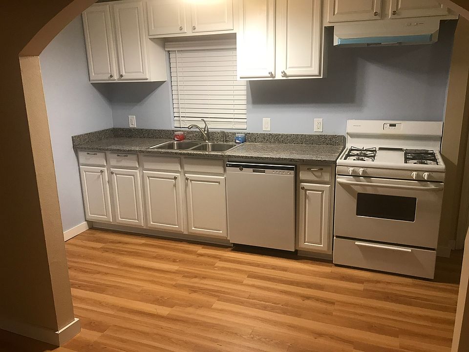 Granite counters!!!