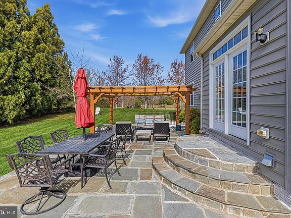 4th image of 24531 Fishermans Pond Ct