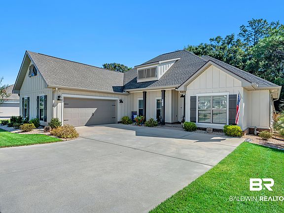 2nd image of 651 McArthur Ln