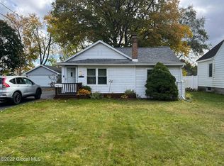 1123 N Westcott Rd, Schenectady, NY 12306