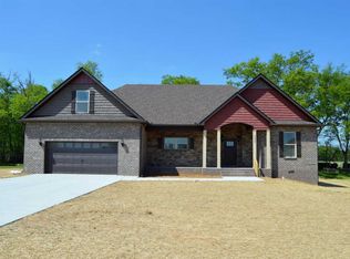 5220 McKinnley Dr, Chapel Hill, TN 37034