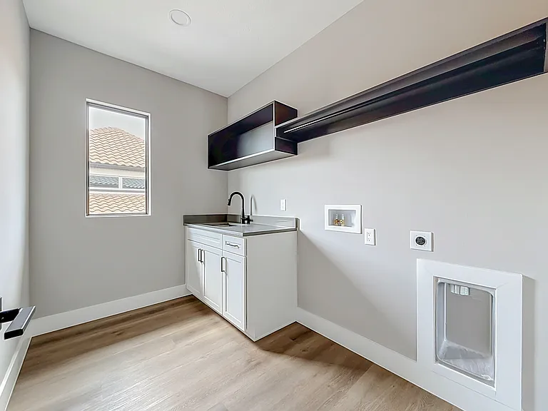 15930 Vetta Dr — Photo 6