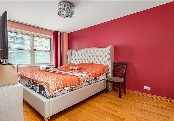 3rd image of 2928 W 5th St APT 6E