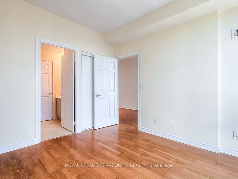 761 Bay St #3202 — Photo 23