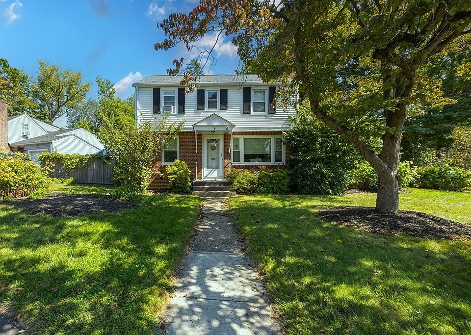 1st image of 1 Lexington St