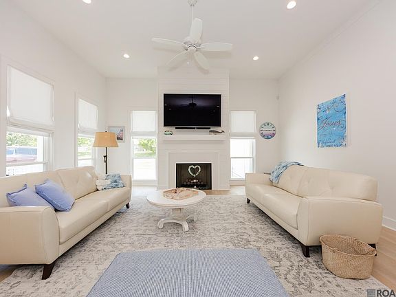 3rd image of 13534 Mary Edith Pl