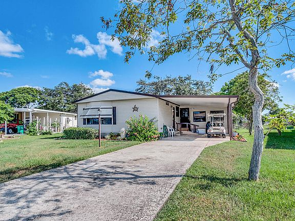 2nd image of 900 Waterway Dr