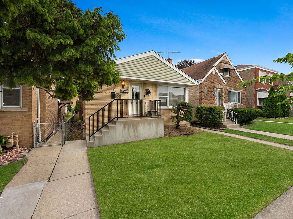 1st image of 6741 S Komensky Ave