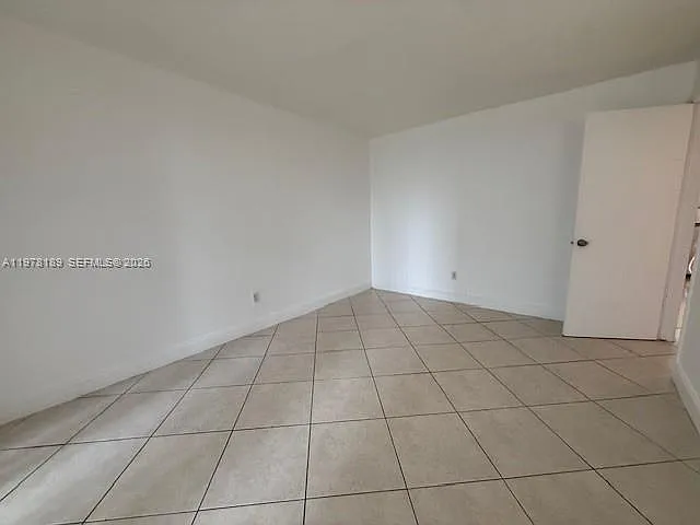 1801 S Treasure Dr #101 — Photo 11