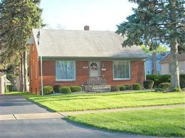 2826 Woodland St NE, Warren, OH 44483