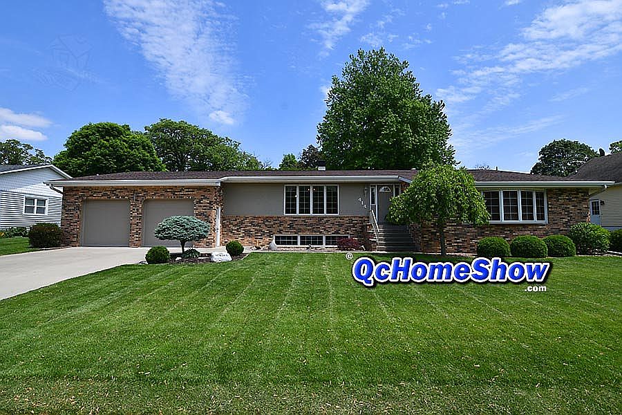 1st image of 414 Oakwood Pl