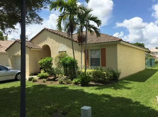 11290 SW 20th St, Hollywood, FL 33025