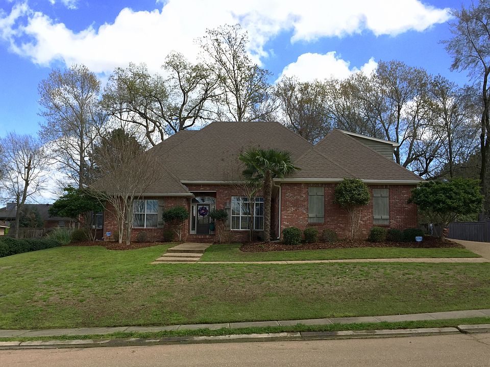 1st image of 256 Oak Park Dr