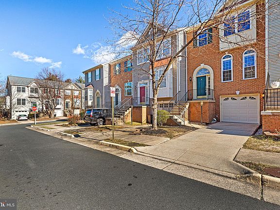 2nd image of 8107 Old Pohick Ct #7900
