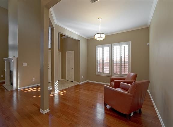 2nd image of 6008 Thursby Ave